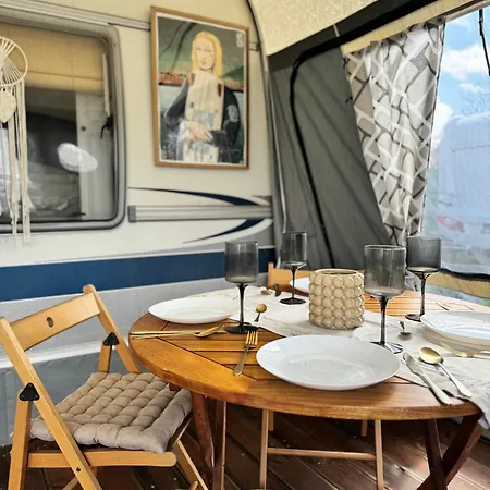 La Przyczepa Camping